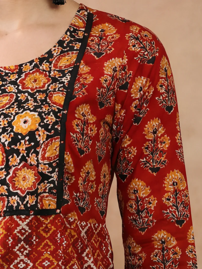 https://unitedstitch.co.in/uploads/product/gallery/1780138037_gallery_ank-jk3672_20maroon_286_29.webp